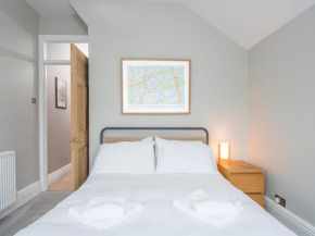 Pass the Keys Cosy 4 bed house in the heart of Roath, Sleeps 7